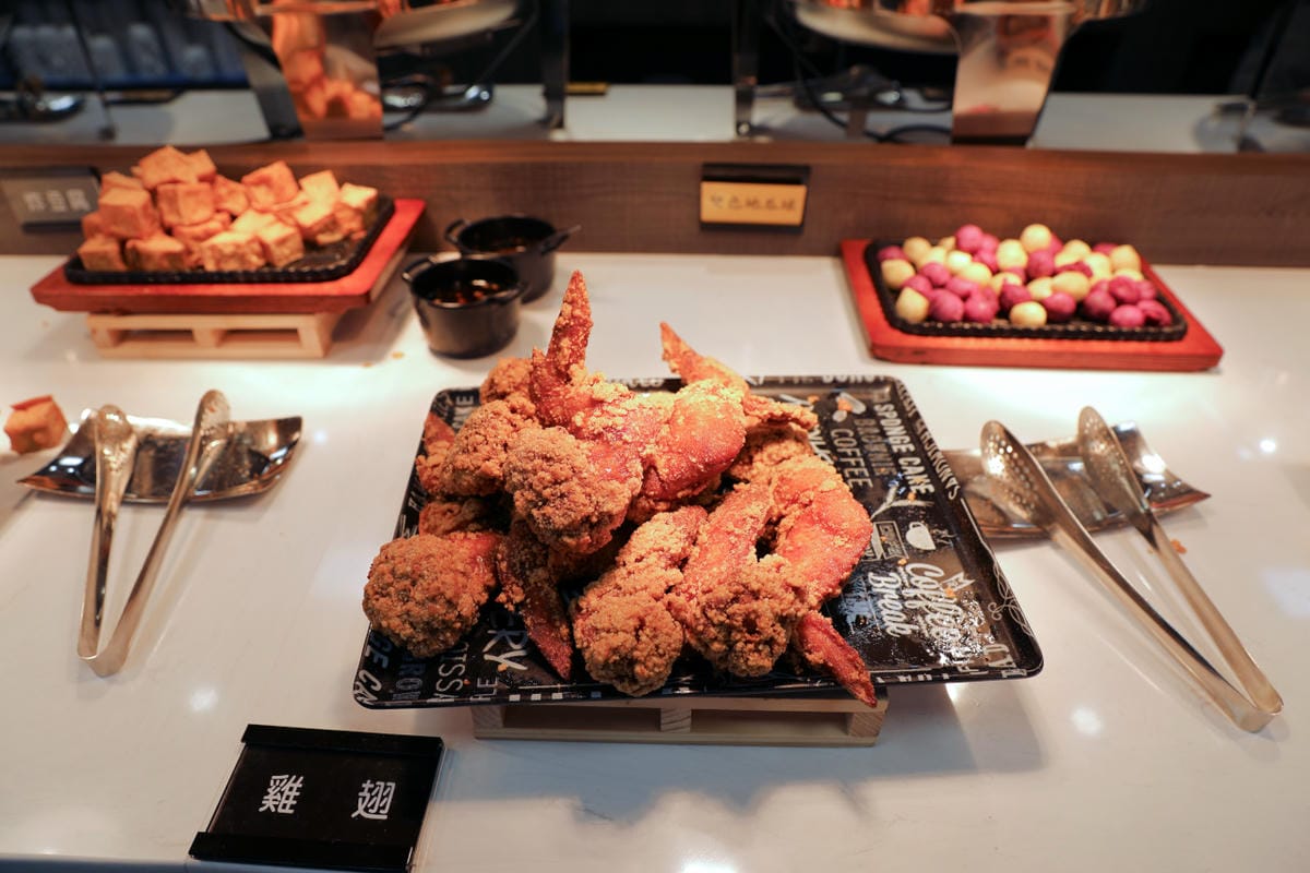 桃園食記|饗厚牛排 澎湃吃到飽自助吧(桃園店)桃園生日優惠餐廳推薦! - 第6張圖 桃園食記|饗厚牛排 澎湃吃到飽自助吧(桃園店)桃園生日優惠餐廳推薦!