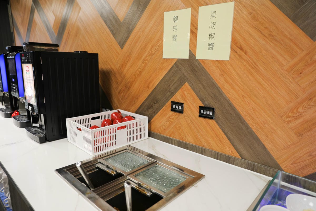桃園食記|饗厚牛排 澎湃吃到飽自助吧(桃園店)桃園生日優惠餐廳推薦! - 第21張圖 桃園食記|饗厚牛排 澎湃吃到飽自助吧(桃園店)桃園生日優惠餐廳推薦!