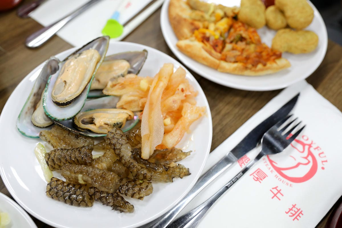 桃園食記|饗厚牛排 澎湃吃到飽自助吧(桃園店)桃園生日優惠餐廳推薦! - 第29張圖 桃園食記|饗厚牛排 澎湃吃到飽自助吧(桃園店)桃園生日優惠餐廳推薦!