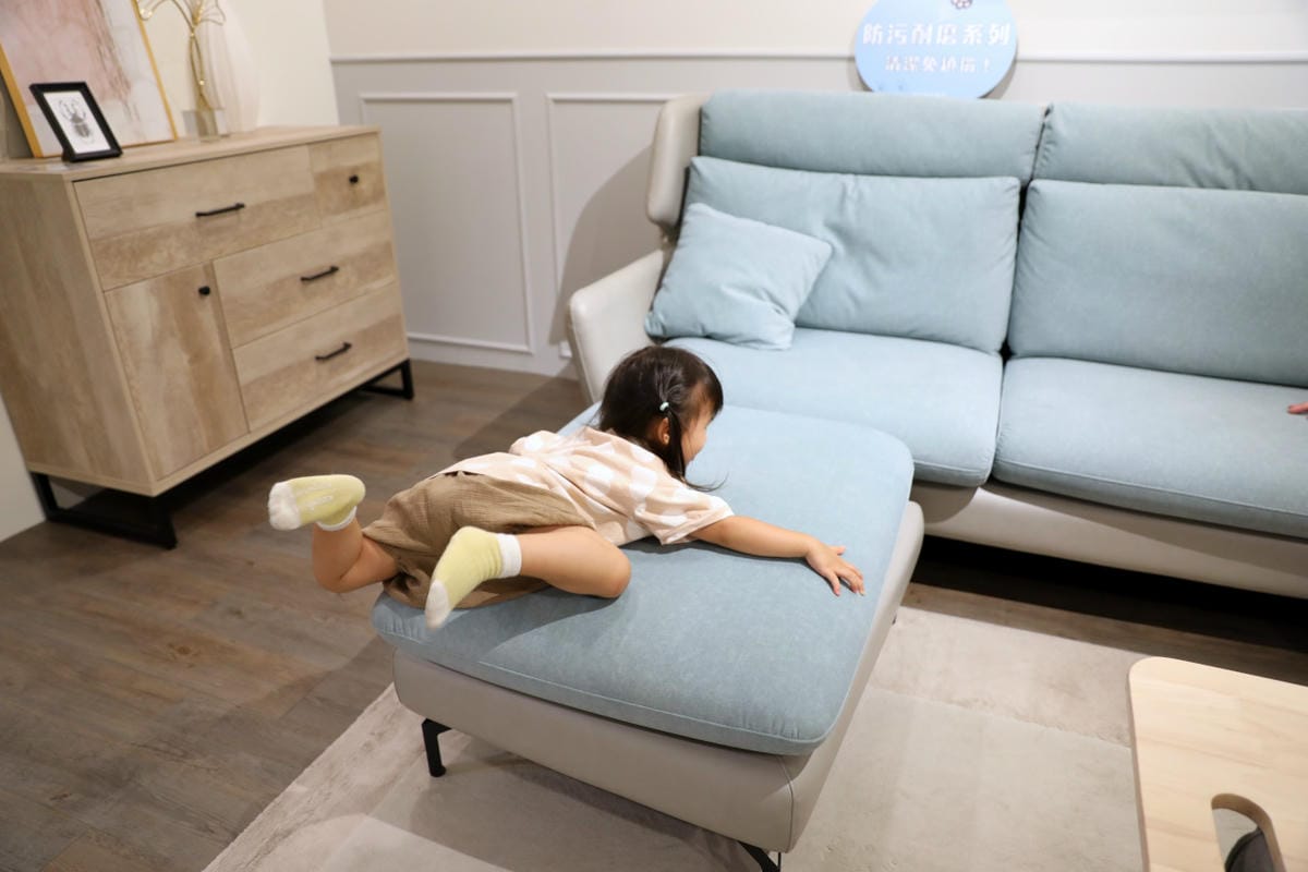 新北家具｜H&D 東稻家居（新莊門市） 沙發、床墊平價傢俱品牌推薦！提供免費家具配置、室內設計服務