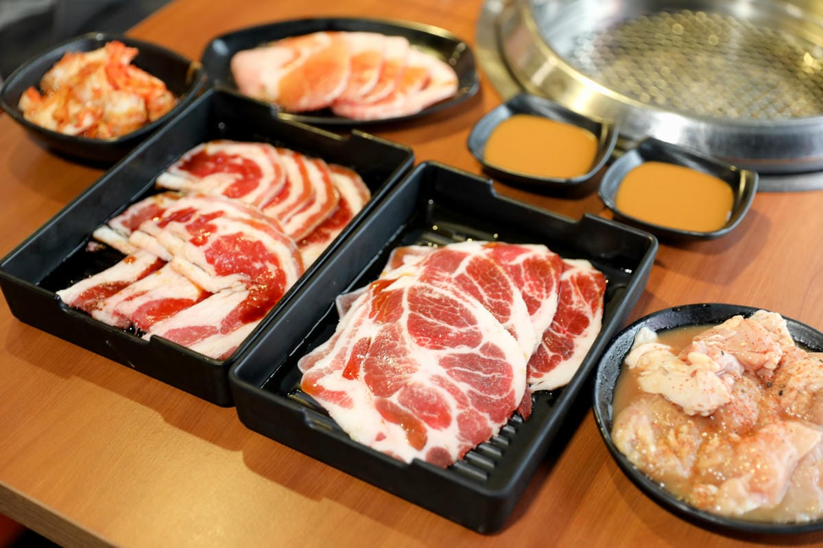 台北食記|台北燒肉吃到飽推薦!西門町美食 我!就厲害(西門店)平價高品質燒肉,還有台啤喝到飽! - 第1張圖 台北食記|台北燒肉吃到飽推薦!西門町美食 我!就厲害(西門店)平價高品質燒肉,還有台啤喝到飽!