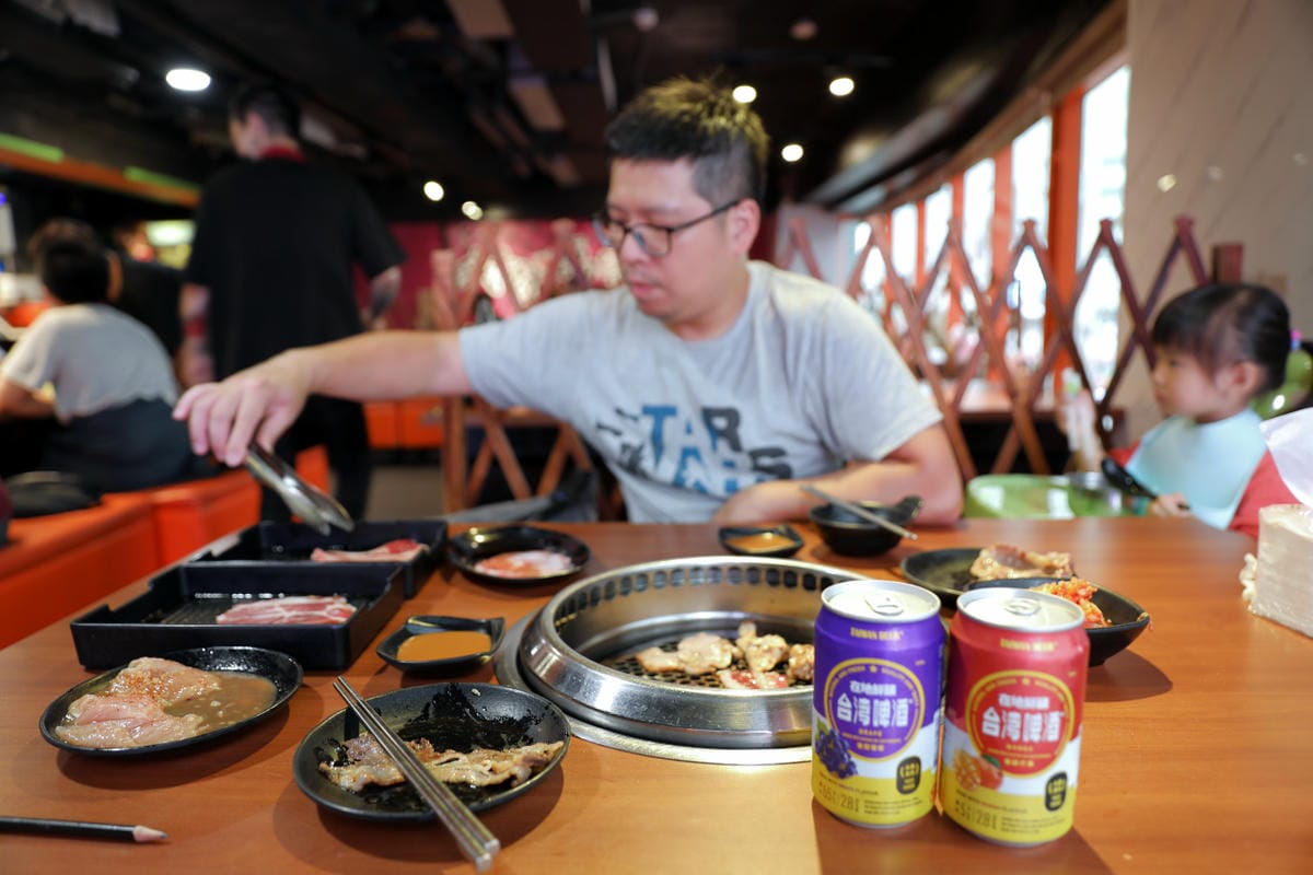 台北食記|台北燒肉吃到飽推薦!西門町美食 我!就厲害(西門店)平價高品質燒肉,還有台啤喝到飽! - 第15張圖 台北食記|台北燒肉吃到飽推薦!西門町美食 我!就厲害(西門店)平價高品質燒肉,還有台啤喝到飽!