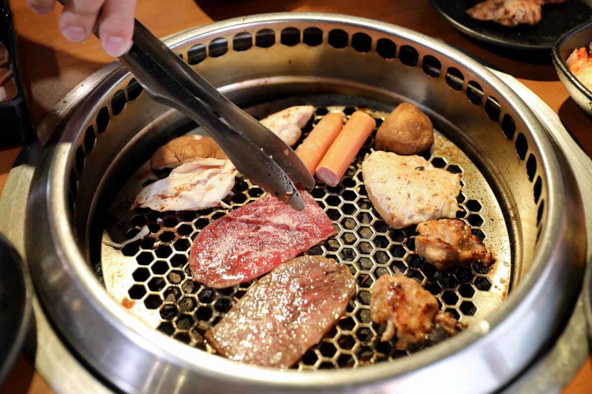 台北食記|台北燒肉吃到飽推薦!西門町美食 我!就厲害(西門店)平價高品質燒肉,還有台啤喝到飽! - 第19張圖 台北食記|台北燒肉吃到飽推薦!西門町美食 我!就厲害(西門店)平價高品質燒肉,還有台啤喝到飽!