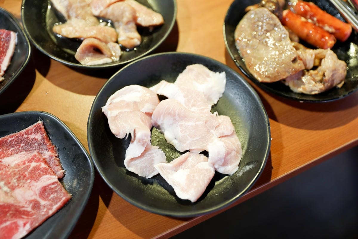 台北食記|台北燒肉吃到飽推薦!西門町美食 我!就厲害(西門店)平價高品質燒肉,還有台啤喝到飽! - 第26張圖 台北食記|台北燒肉吃到飽推薦!西門町美食 我!就厲害(西門店)平價高品質燒肉,還有台啤喝到飽!