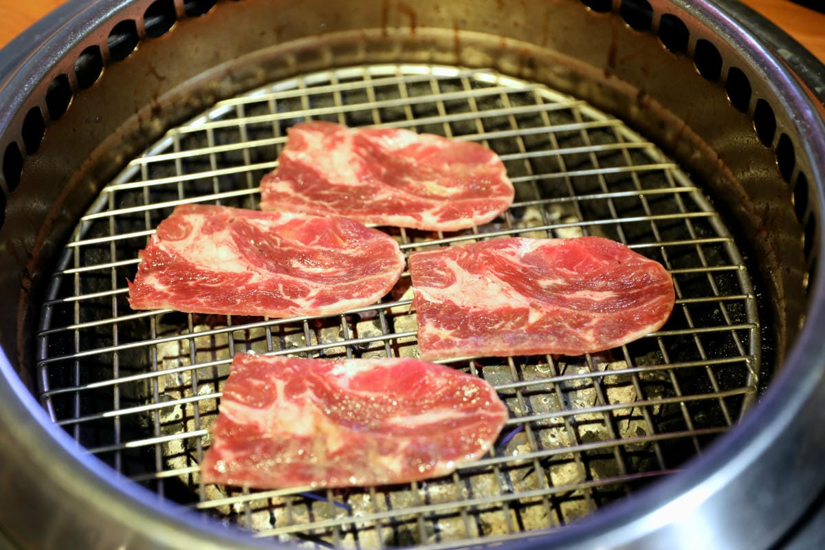 台北食記|台北燒肉吃到飽推薦!西門町美食 我!就厲害(西門店)平價高品質燒肉,還有台啤喝到飽! - 第25張圖 台北食記|台北燒肉吃到飽推薦!西門町美食 我!就厲害(西門店)平價高品質燒肉,還有台啤喝到飽!