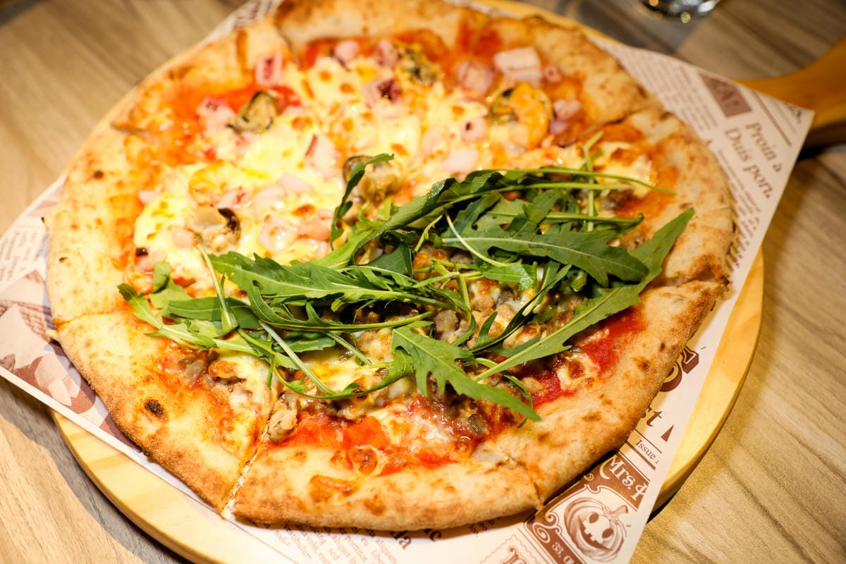 台北食記｜台北義大利麵燉飯料理推薦！默爾patsa pizza（台北信義威秀店）披薩超好吃～