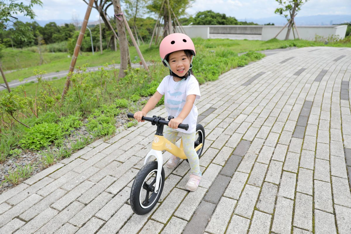 親子育兒|Slider滑來滑趣 兒童滑步車P668 馬卡龍色滑步車,小孩放電神器推薦! - 第8張圖 親子育兒|Slider滑來滑趣 兒童滑步車P668 馬卡龍色滑步車,小孩放電神器推薦!