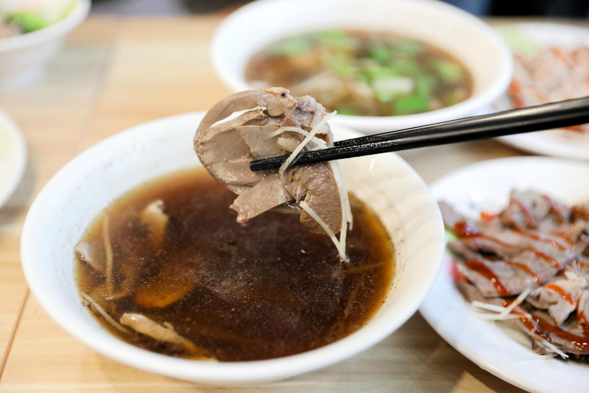 台中食記｜台中美食小吃推薦！鐘予原味當歸鴨（台中沙鹿店）新開幕！當歸羊肉、鴨腿飯極致推薦～～