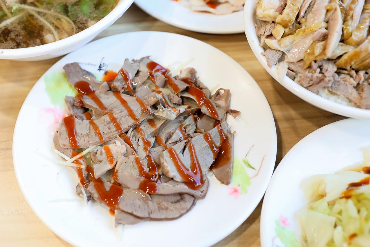 台中食記｜台中美食小吃推薦！鐘予原味當歸鴨（台中沙鹿店）新開幕！當歸羊肉、鴨腿飯極致推薦～～