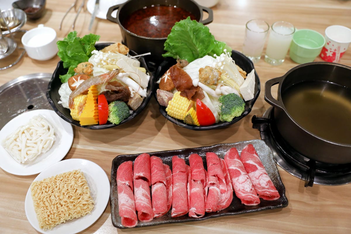 嘉義住宿｜尊皇大飯店 露天泳池高CP值飯店，嘉義親子旅遊住宿推薦！