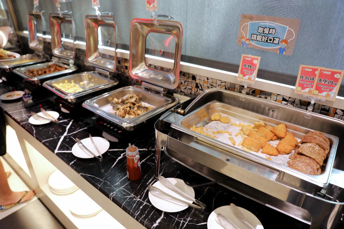 嘉義住宿｜尊皇大飯店 露天泳池高CP值飯店，嘉義親子旅遊住宿推薦！
