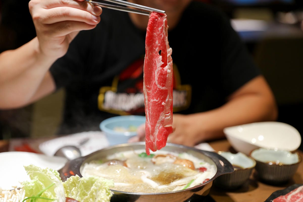 新北食記｜林口海鮮火鍋推薦！採色鍋 小確幸暖心鍋物 自助式吃到飽火鍋