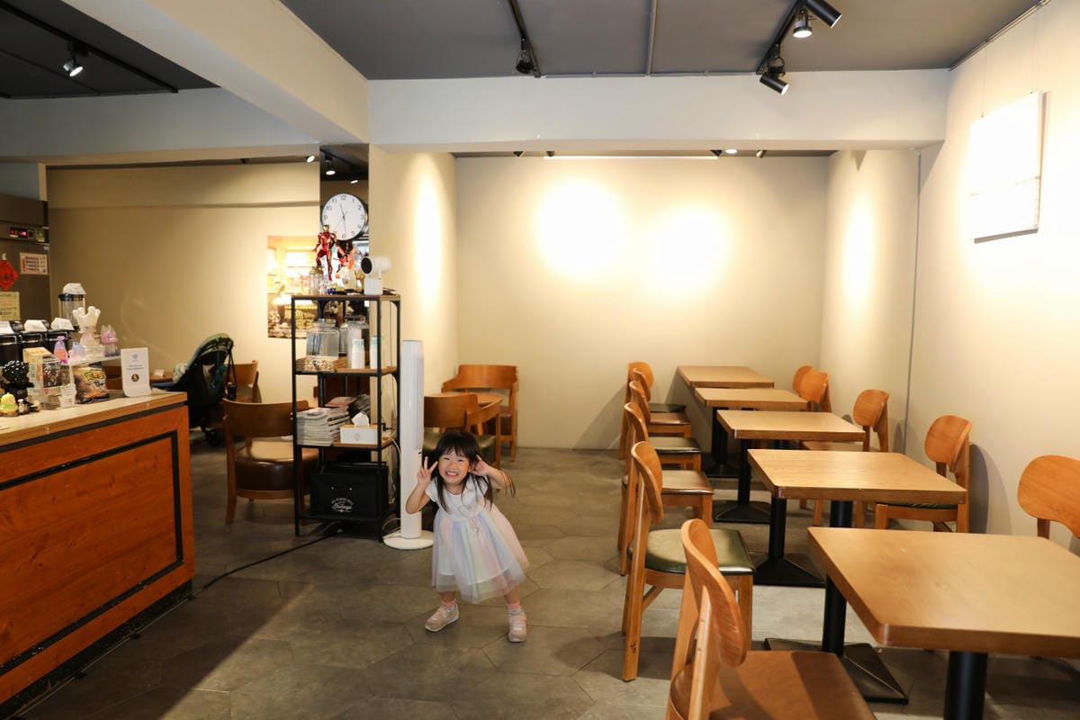 台北食記｜信義區親子友善咖啡廳推薦！Smile Dessert CAFÉ 微點咖啡（永吉信義店） 單品咖啡、甜點、輕食三明治