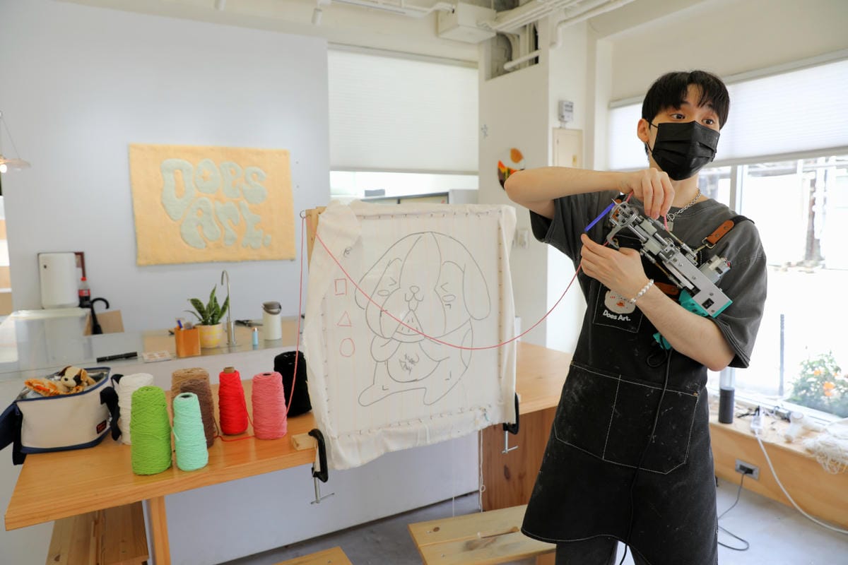 DIY課程|Does Art 都是藝術 台北館 療癒系DIY手作地毯課程(簇絨掛鏡) - 第5張圖 DIY課程|Does Art 都是藝術 台北館 療癒系DIY手作地毯課程(簇絨掛鏡)