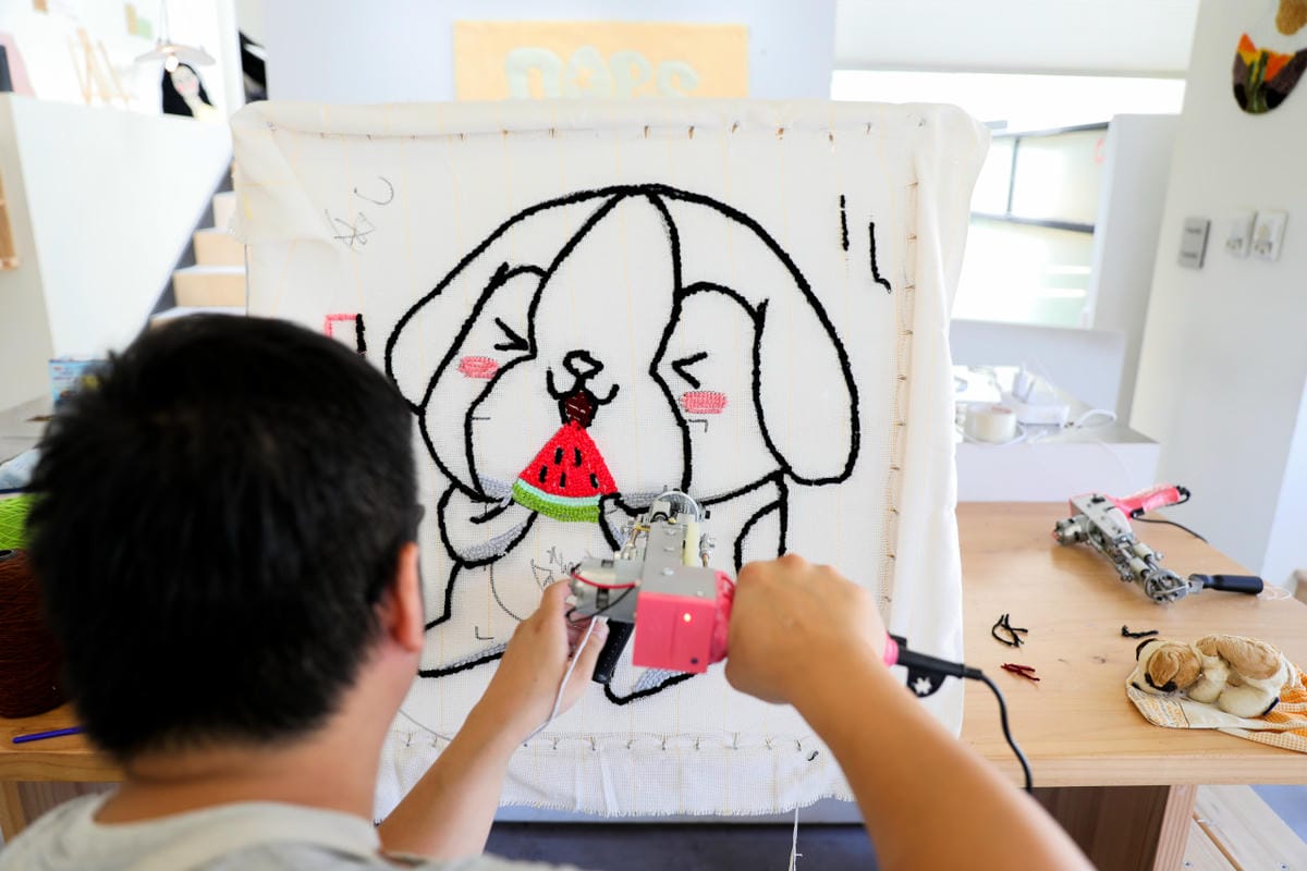 DIY課程|Does Art 都是藝術 台北館 療癒系DIY手作地毯課程(簇絨掛鏡) - 第23張圖 DIY課程|Does Art 都是藝術 台北館 療癒系DIY手作地毯課程(簇絨掛鏡)