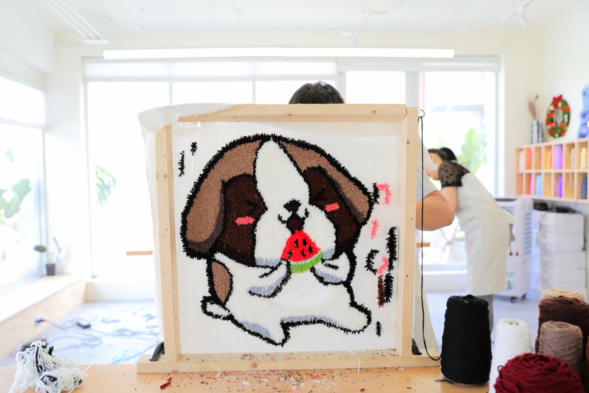 DIY課程|Does Art 都是藝術 台北館 療癒系DIY手作地毯課程(簇絨掛鏡) - 第32張圖 DIY課程|Does Art 都是藝術 台北館 療癒系DIY手作地毯課程(簇絨掛鏡)