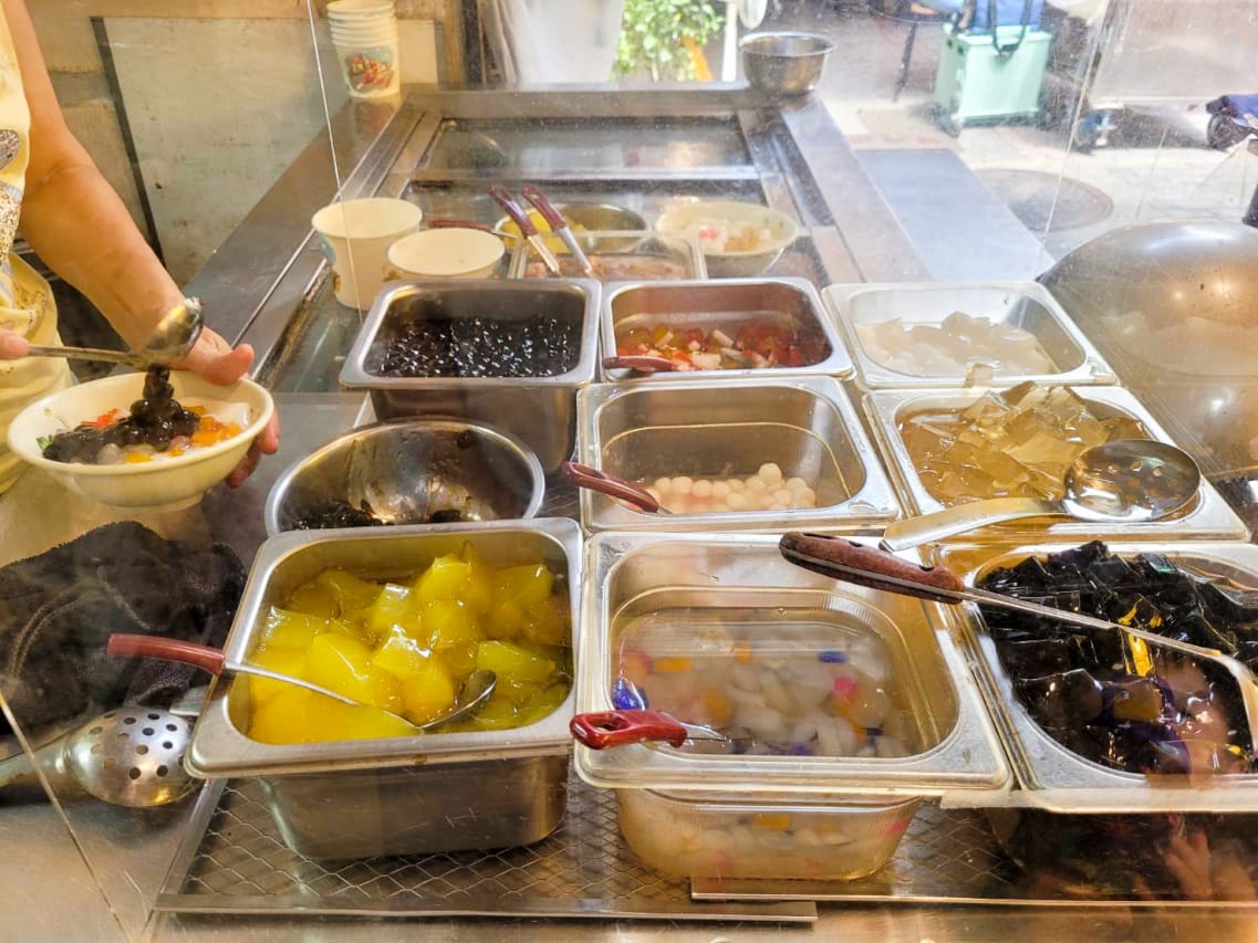 台北食記|2023四平愛揪購物節 四平陽光商圈懶人包 美食小吃購物推薦店家!吳記港式油雞炒飯、饅好吃炸饅頭、四平陽光豆花冰品、玩味咖啡、鹿璞茶事 - 第23張圖 台北食記|2023四平愛揪購物節 四平陽光商圈懶人包 美食小吃購物推薦店家!吳記港式油雞炒飯、饅好吃炸饅頭、四平陽光豆花冰品、玩味咖啡、鹿璞茶事
