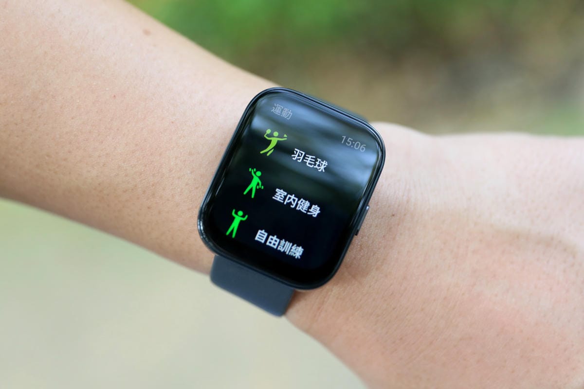3C開箱｜Amazfit 華米BIP 5 大螢幕健康智慧手錶 配備1.91英吋大螢幕、超強續航力，支援藍牙通話及Line訊息