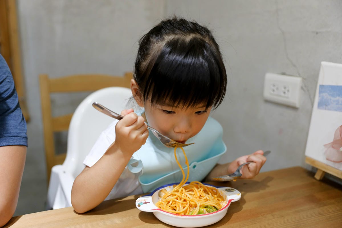 新竹食記｜湖口老街餐廳推薦！卡拉義式餐館（親子友善）義大利麵、舒芙蕾 湖口老街一日遊規劃，盡情享受客家文化、傳統小吃美食