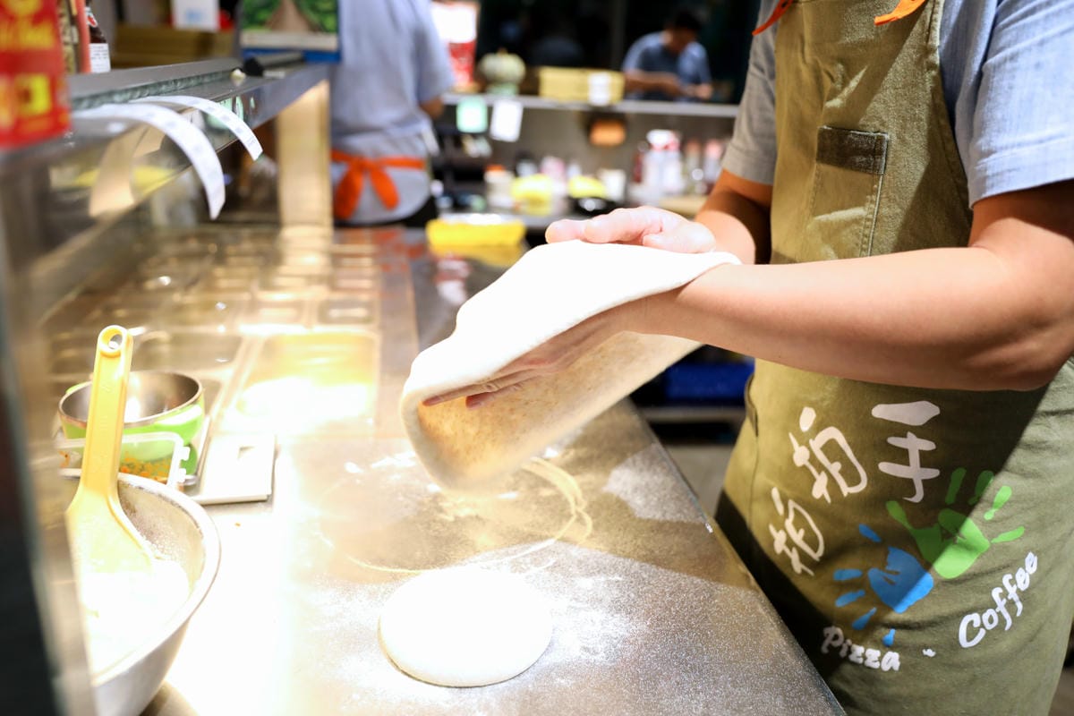 新北食記|蘆洲披薩推薦!拍拍手披薩咖啡 親子友善店家 台北超好吃窯烤披薩推薦! - 第8張圖 新北食記|蘆洲披薩推薦!拍拍手披薩咖啡 親子友善店家 台北超好吃窯烤披薩推薦!