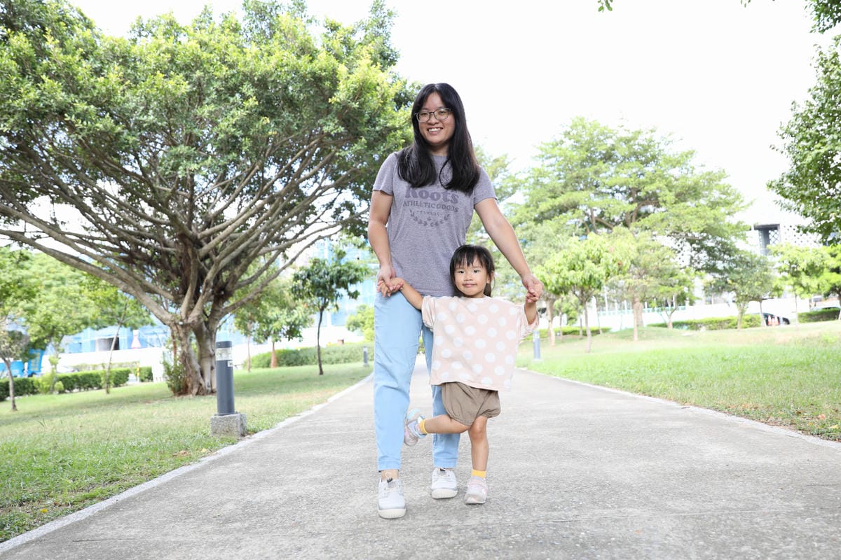 女鞋｜Bonjour防潑水足部減壓機能鞋推薦！(防潑水升級)足部減壓，3D步態平衡健康機能鞋