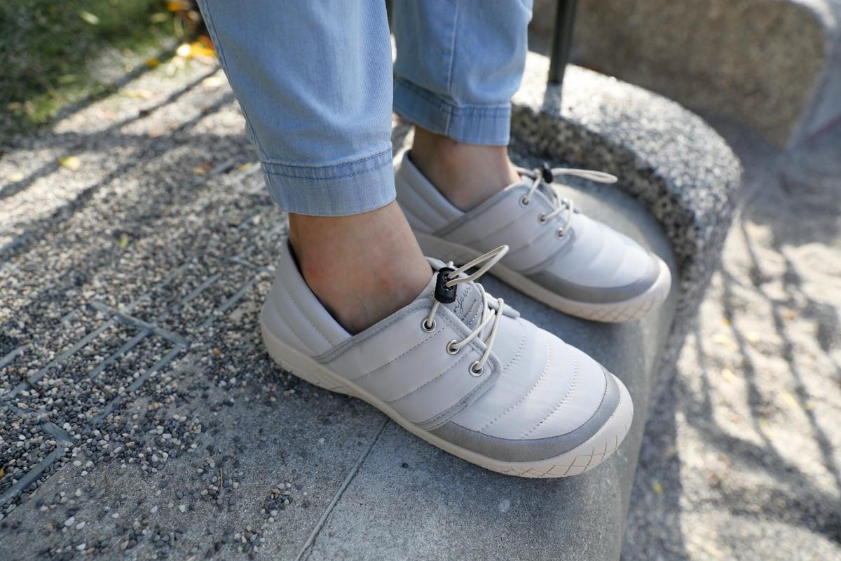 女鞋｜Bonjour防潑水足部減壓機能鞋推薦！(防潑水升級)足部減壓，3D步態平衡健康機能鞋