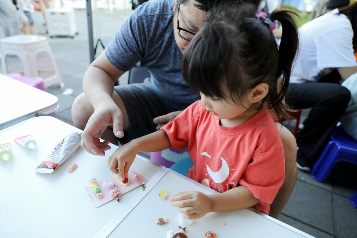 親子育兒｜樹林興仁夜市 LS麗盛時尚3D烤畫、DIY手作坊 超好玩的立體烤畫跟親子DIY奶油膠手作飾品推薦！