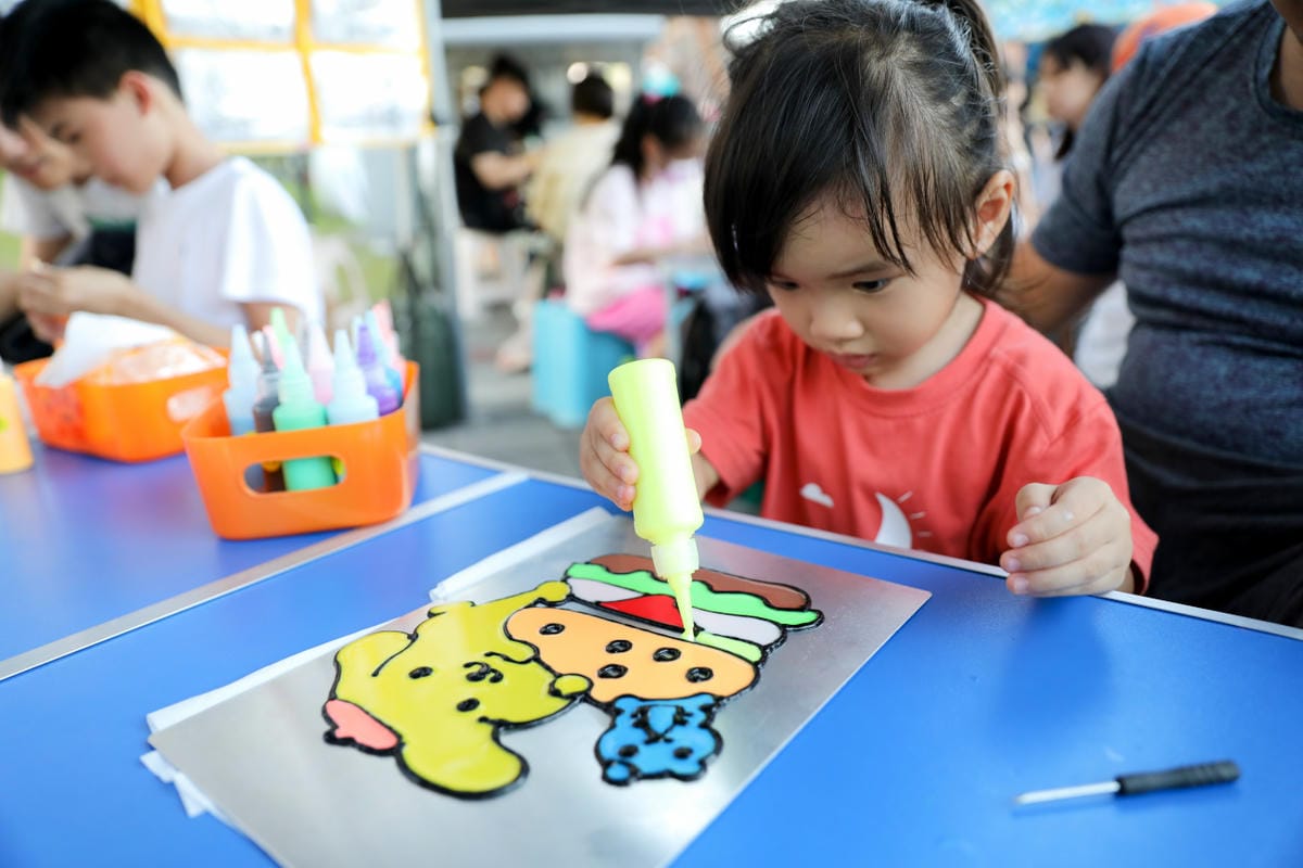 親子育兒｜樹林興仁夜市 LS麗盛時尚3D烤畫、DIY手作坊 超好玩的立體烤畫跟親子DIY奶油膠手作飾品推薦！