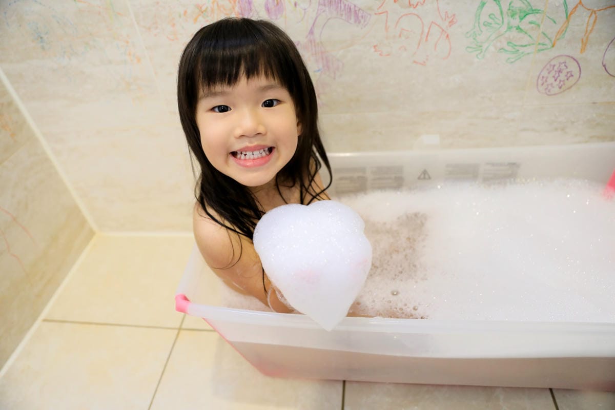 親子育兒|沐心心寶貝Moonheart baby 低敏保濕嬰兒乳液推薦、嬰兒沐浴乳推薦! - 第8張圖 親子育兒|沐心心寶貝Moonheart baby 低敏保濕嬰兒乳液推薦、嬰兒沐浴乳推薦!