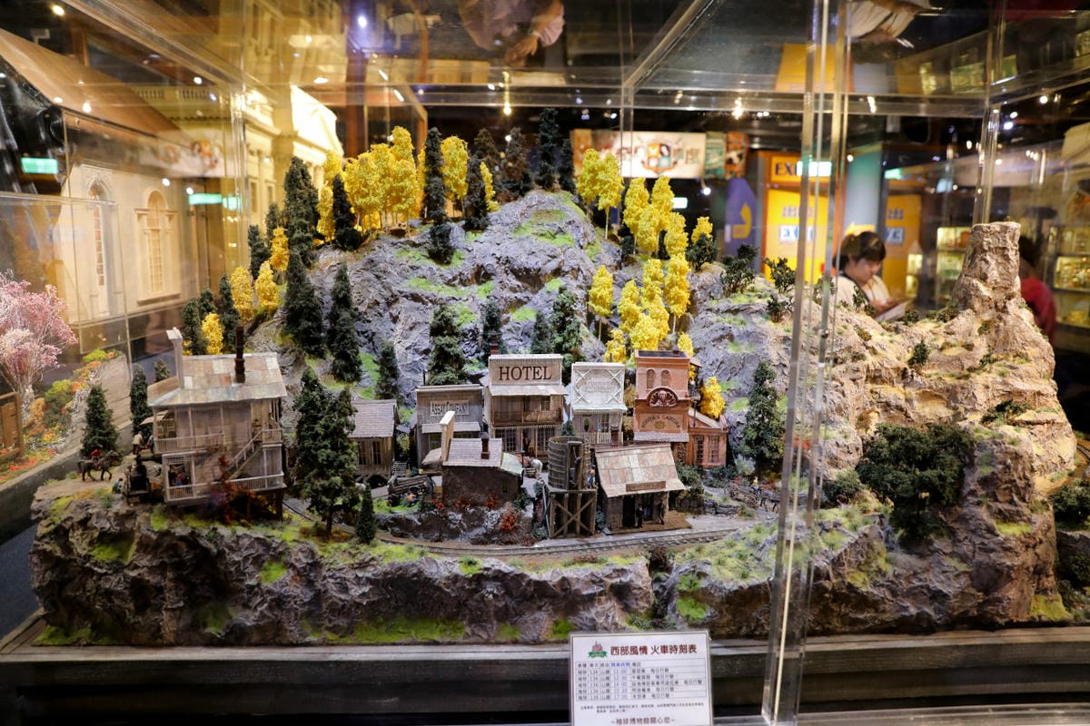 台北旅遊｜台北一日遊行程推薦！四平陽光商圈 黑沃咖啡 周邊景點推薦-袖珍博物館 四平BUY不停：歡樂寶貝購物趣