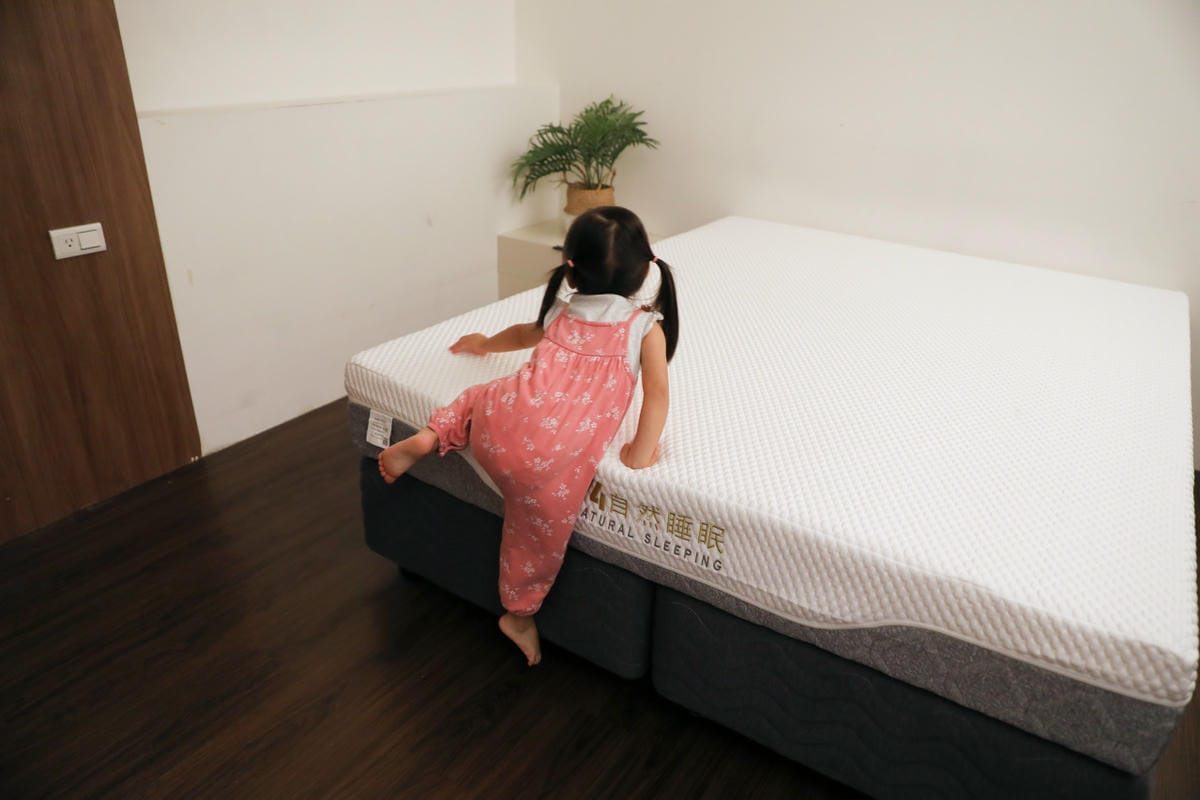 床墊｜1/4自然睡眠 零度棉Q感雙面床墊 黃金6小時好眠 免費試睡，滿意再付款！