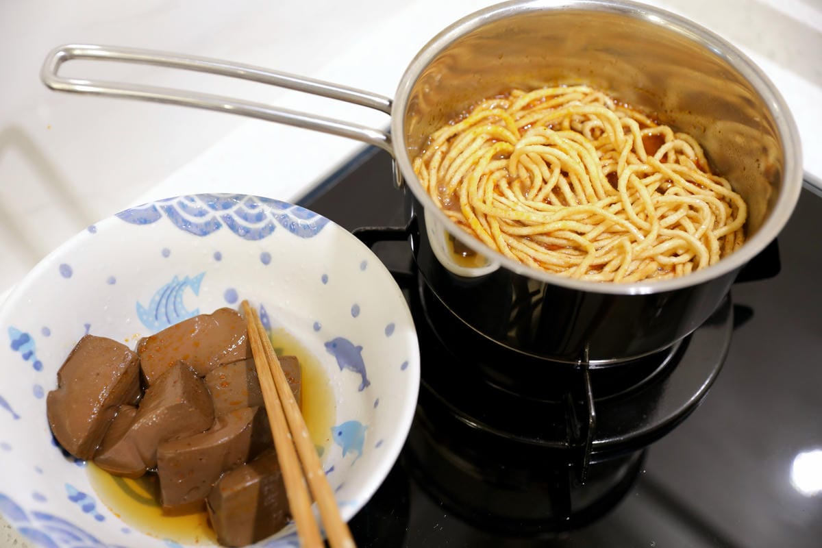 料理|廣達香 麻辣嫩鴨血 麻辣燙、麻辣火鍋湯底 常溫保存、超方便罐頭料理推薦! - 第5張圖 料理|廣達香 麻辣嫩鴨血 麻辣燙、麻辣火鍋湯底 常溫保存、超方便罐頭料理推薦!