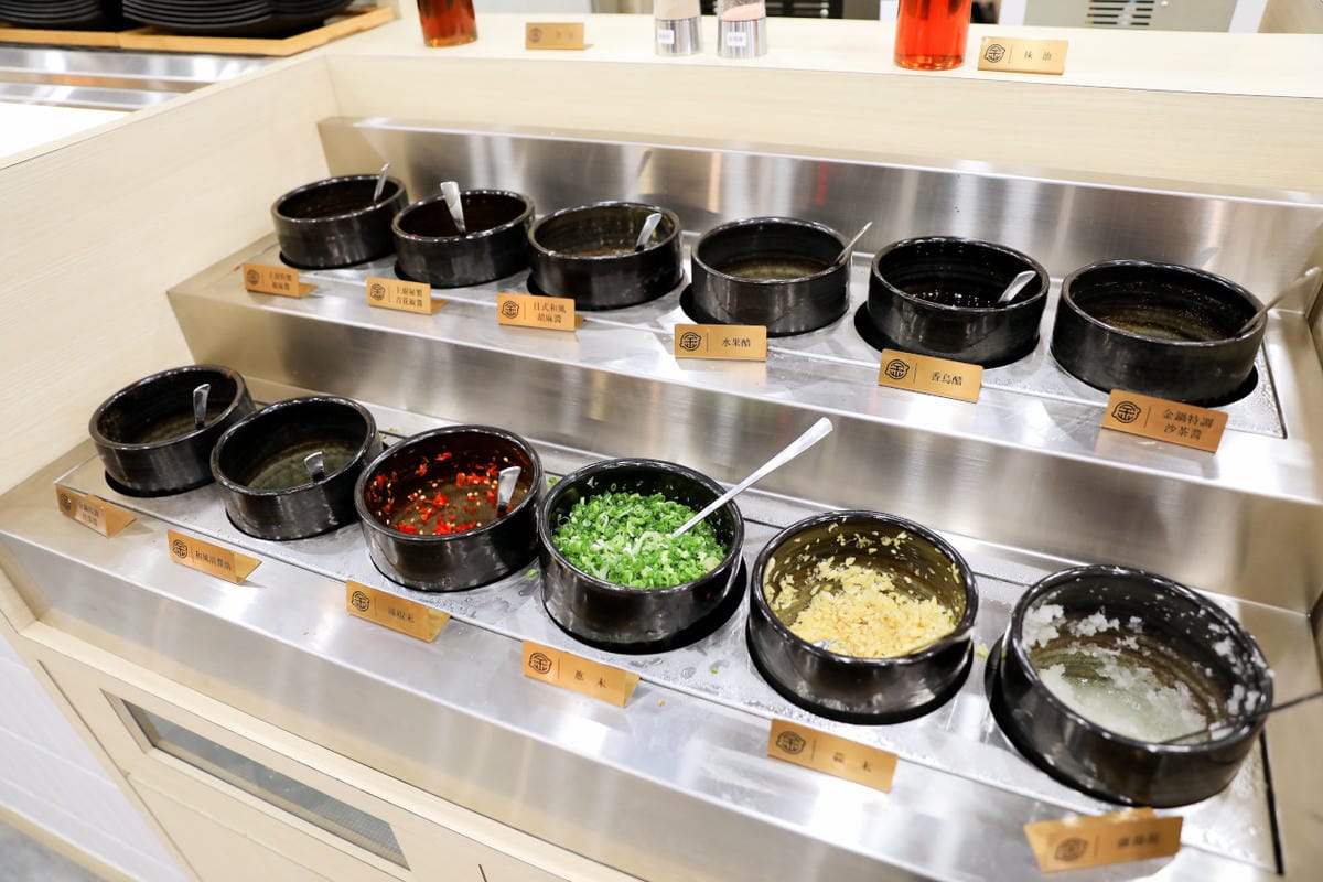 桃園食記|2023桃園最新開幕火鍋推薦!涮金鍋 和風涮涮鍋 不能錯過的黃金雞湯與雞生蠔! - 第18張圖 桃園食記|2023桃園最新開幕火鍋推薦!涮金鍋 和風涮涮鍋 不能錯過的黃金雞湯與雞生蠔!