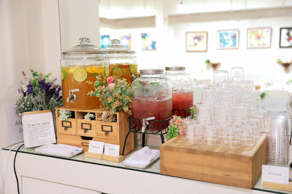 台中食記|北屯親子寵物友善餐廳推薦!(兔奴俱樂部)綠萼159地中海南法料理 台中超美綠意歐風餐廳,還有超可愛的兔子唷~ - 第19張圖 台中食記|北屯親子寵物友善餐廳推薦!(兔奴俱樂部)綠萼159地中海南法料理 台中超美綠意歐風餐廳,還有超可愛的兔子唷~