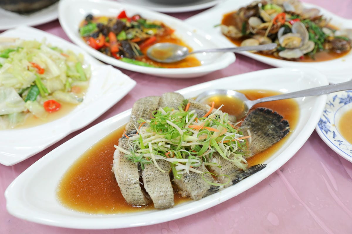 宜蘭食記|宜蘭烏石港海鮮餐廳推薦!蟹老闆活海鮮餐廳 活魚二吃 - 第14張圖 宜蘭食記|宜蘭烏石港海鮮餐廳推薦!蟹老闆活海鮮餐廳 活魚二吃