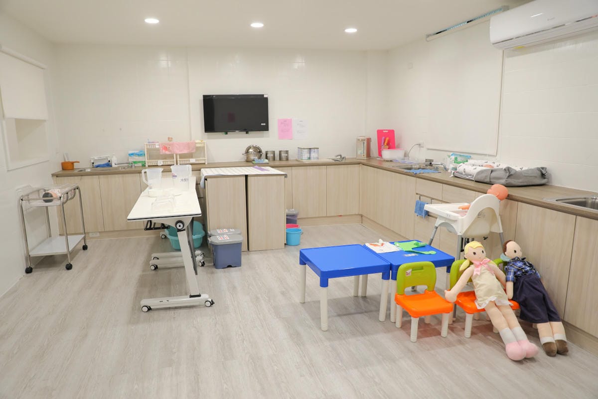 親子育兒|新手爸媽務必上的一堂課!社團法人國際嬰幼兒教育協會 嬰幼兒基本救命術 CPR心肺復甦術課程 - 第6張圖 親子育兒|新手爸媽務必上的一堂課!社團法人國際嬰幼兒教育協會 嬰幼兒基本救命術 CPR心肺復甦術課程