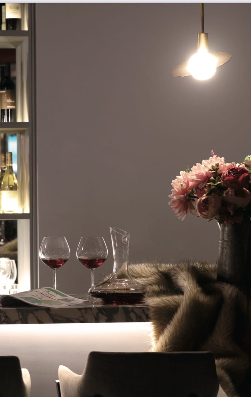 台中食記｜台中高級燒肉推薦！Eartha燒肉餐酒館 夢幻燒肉珠寶盒，桌邊代烤服務，親子寵物友善餐廳