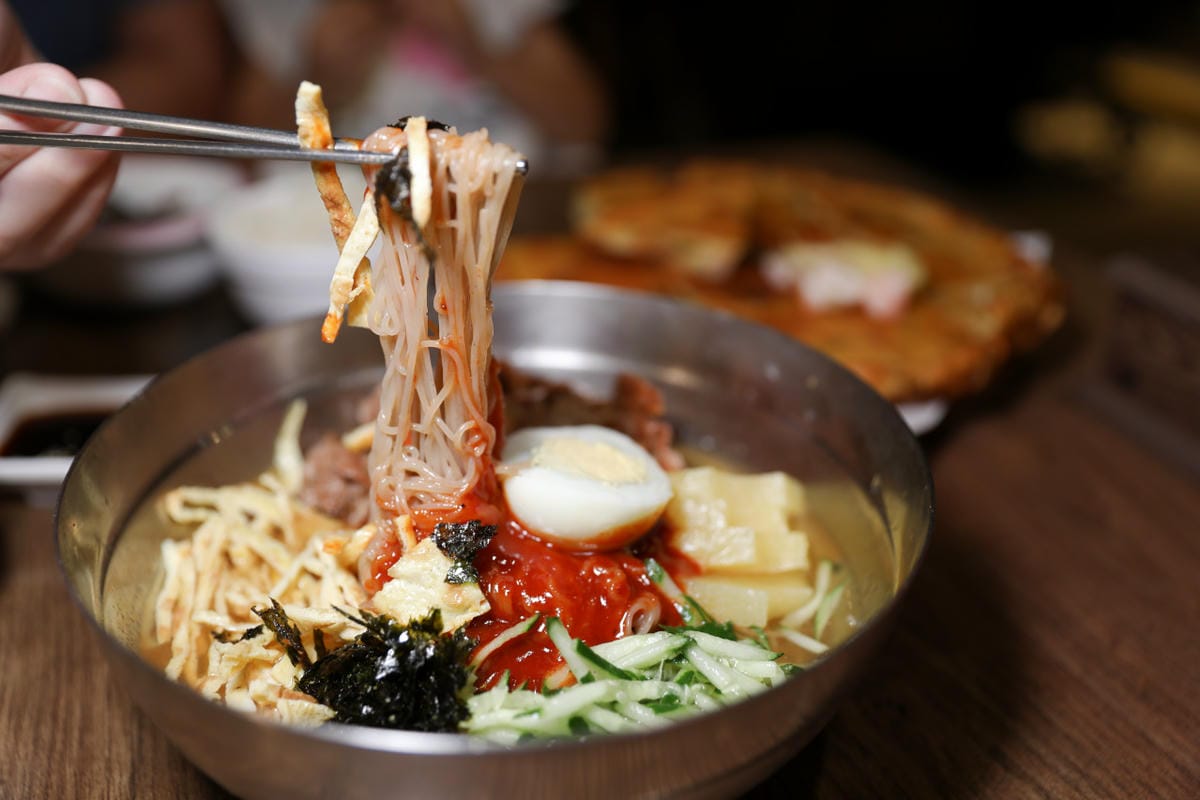 新北食記|板橋韓式料理餐廳推薦!釜山順豆腐 個人韓式銅盤烤肉、韓式冷麵、韓式炒冬粉 道地韓國料理推薦!是親子友善店家唷~ - 第20張圖 新北食記|板橋韓式料理餐廳推薦!釜山順豆腐 個人韓式銅盤烤肉、韓式冷麵、韓式炒冬粉 道地韓國料理推薦!是親子友善店家唷~