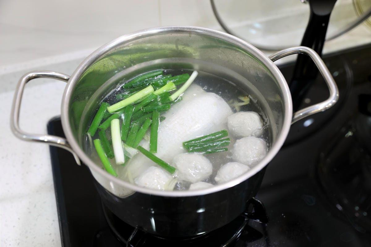 家樂福嚴選食材 薑絲虱目魚魚肚魚丸湯懶人料理食譜 - 第5張圖 家樂福嚴選食材 薑絲虱目魚魚肚魚丸湯懶人料理食譜