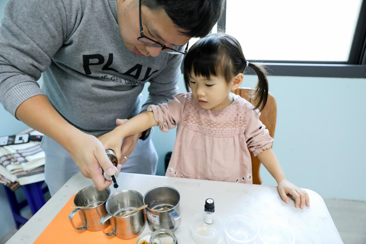 新竹旅遊|香草森林農遊軸帶-杉沐松農場 金盞花手工香皂DIY 新竹尖石親子一日遊行程推薦!合興愛情車站搭乘蒸汽小火車 - 第14張圖 新竹旅遊|香草森林農遊軸帶-杉沐松農場 金盞花手工香皂DIY 新竹尖石親子一日遊行程推薦!合興愛情車站搭乘蒸汽小火車