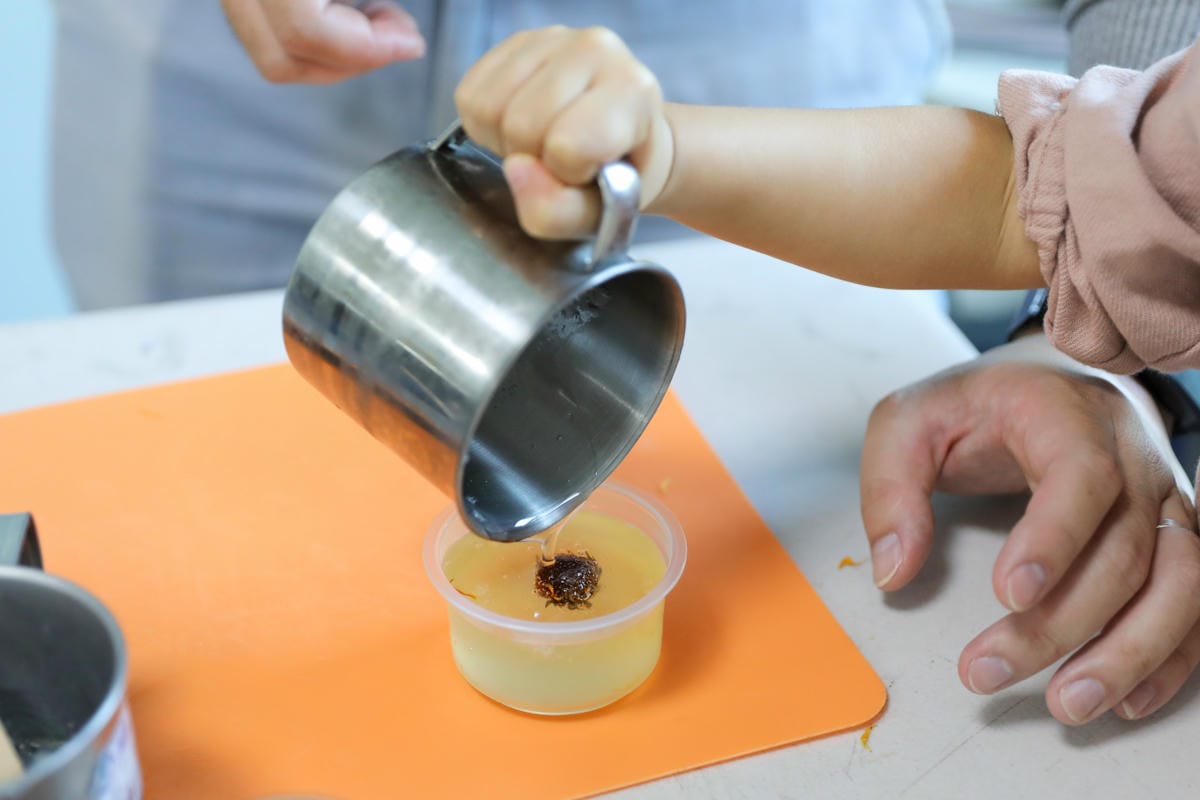 新竹旅遊|香草森林農遊軸帶-杉沐松農場 金盞花手工香皂DIY 新竹尖石親子一日遊行程推薦!合興愛情車站搭乘蒸汽小火車 - 第19張圖 新竹旅遊|香草森林農遊軸帶-杉沐松農場 金盞花手工香皂DIY 新竹尖石親子一日遊行程推薦!合興愛情車站搭乘蒸汽小火車