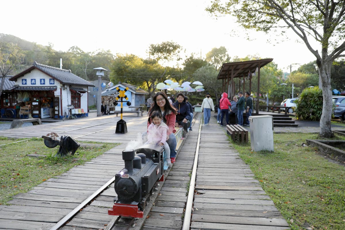 新竹旅遊|香草森林農遊軸帶-杉沐松農場 金盞花手工香皂DIY 新竹尖石親子一日遊行程推薦!合興愛情車站搭乘蒸汽小火車 - 第38張圖 新竹旅遊|香草森林農遊軸帶-杉沐松農場 金盞花手工香皂DIY 新竹尖石親子一日遊行程推薦!合興愛情車站搭乘蒸汽小火車