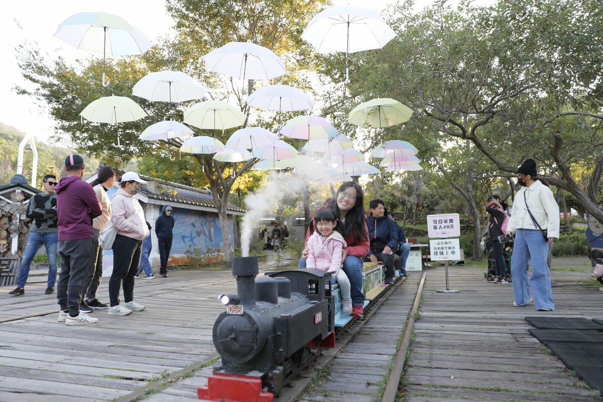 新竹旅遊|香草森林農遊軸帶-杉沐松農場 金盞花手工香皂DIY 新竹尖石親子一日遊行程推薦!合興愛情車站搭乘蒸汽小火車 - 第37張圖 新竹旅遊|香草森林農遊軸帶-杉沐松農場 金盞花手工香皂DIY 新竹尖石親子一日遊行程推薦!合興愛情車站搭乘蒸汽小火車