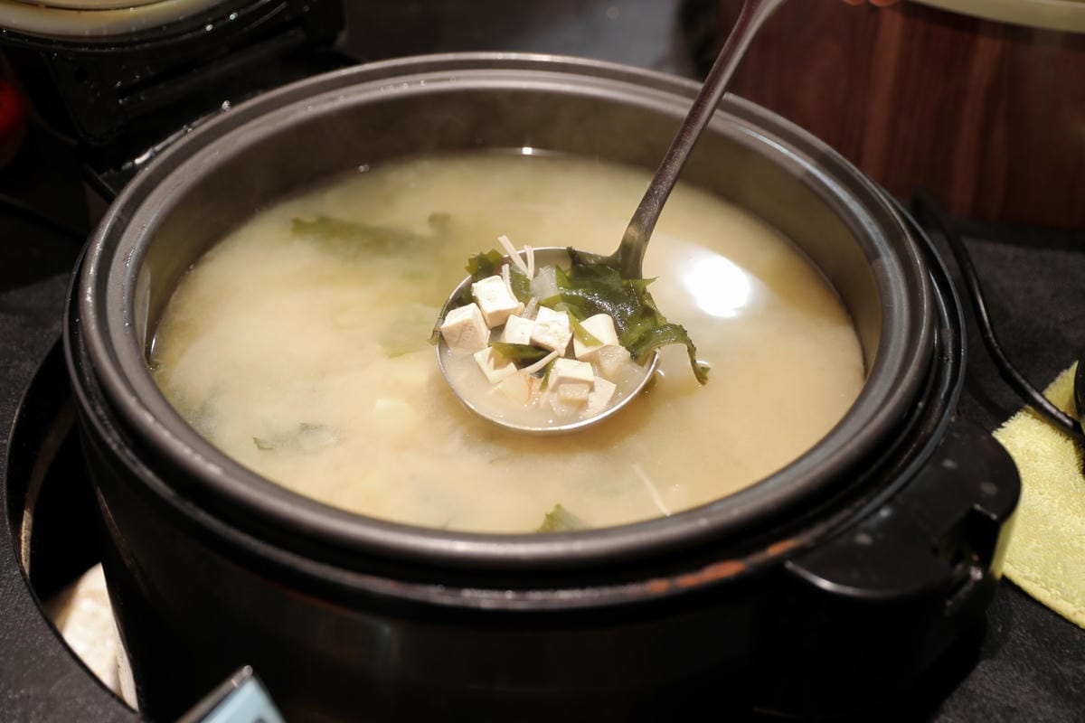 桃園食記｜林口長庚周邊美食 炙り庵steak牛排（龜山長庚店）日式熟成牛排推薦！自助吧滷肉飯吃到飽，竟然還有蔥鹽牛舌！