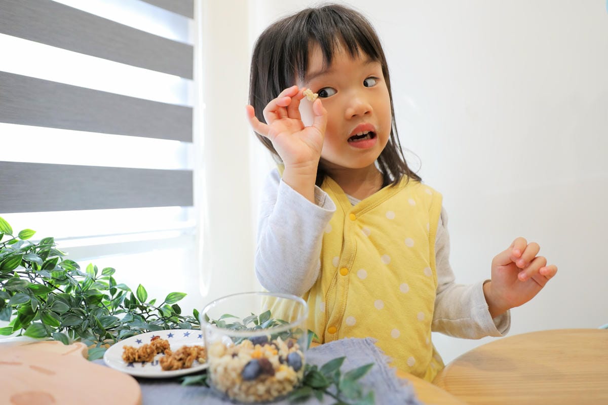 料理|親子健康零食,早餐搭配首選!三機食品 台灣在地食材鮮烤燕麥 (經典黑糖)、谷諾粒(紫芋甘藷、紅心甘藷、莓果) - 第2張圖 料理|親子健康零食,早餐搭配首選!三機食品 台灣在地食材鮮烤燕麥 (經典黑糖)、谷諾粒(紫芋甘藷、紅心甘藷、莓果)