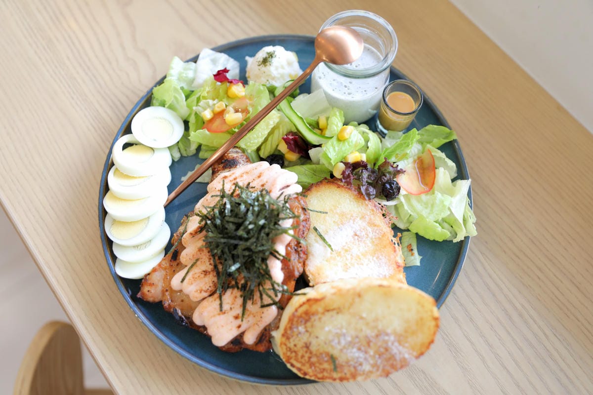 新北食記｜林口早午餐推薦！Gattino餐廳 日式早午餐漢堡排超好吃，自製可可義大利麵超值得一試！