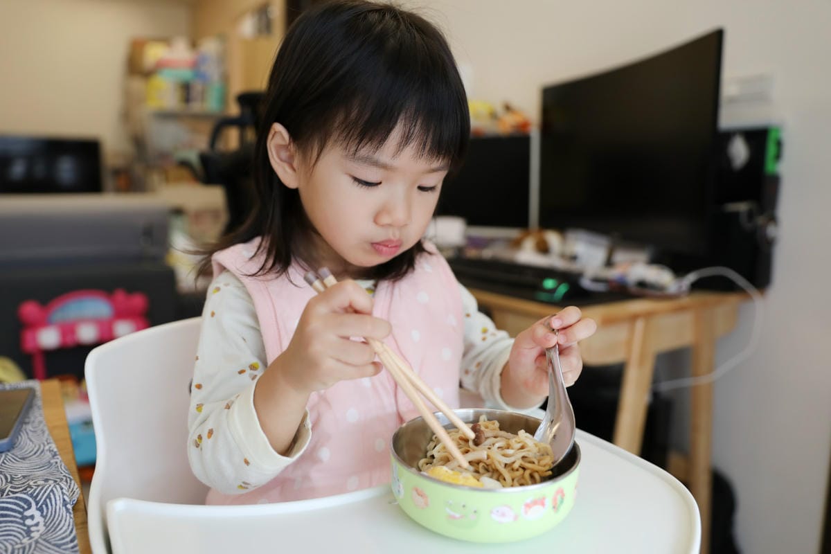 親子育兒|作伴《不鏽鋼繽紛三色碗三入組》幼稚園必備餐具-客製化雷雕姓名、耐高溫防水姓名貼,可拆洗不鏽鋼三色碗推薦! - 第19張圖 親子育兒|作伴《不鏽鋼繽紛三色碗三入組》幼稚園必備餐具-客製化雷雕姓名、耐高溫防水姓名貼,可拆洗不鏽鋼三色碗推薦!