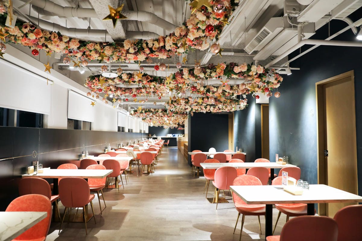 台北食記｜台北華山親子餐廳推薦！富爸爸餐飲會所 餐點超好吃，遊戲區還有陪玩姐姐～