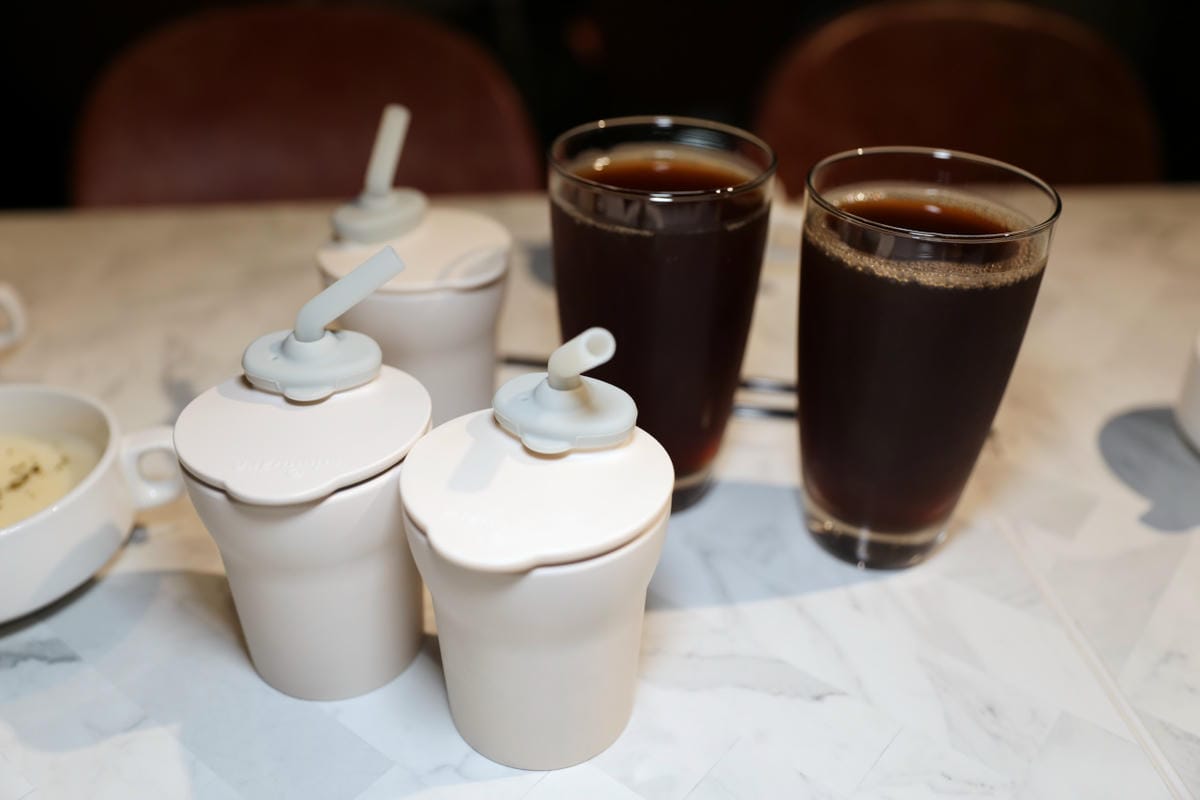 台北食記｜台北華山親子餐廳推薦！富爸爸餐飲會所 餐點超好吃，遊戲區還有陪玩姐姐～