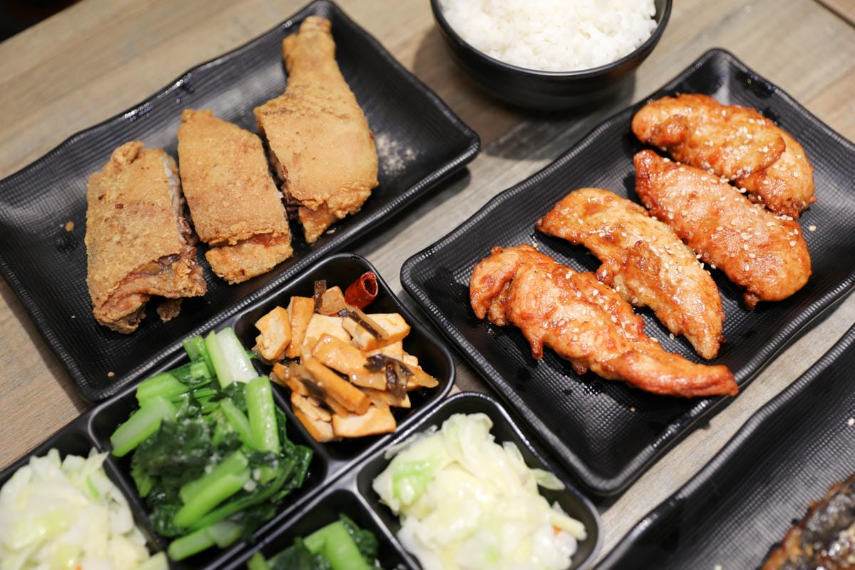 台北食記｜中正紀念堂美食 飴盛禾 烤定食 秘醬火烤系列推薦！中正區便當外送、外帶餐盒